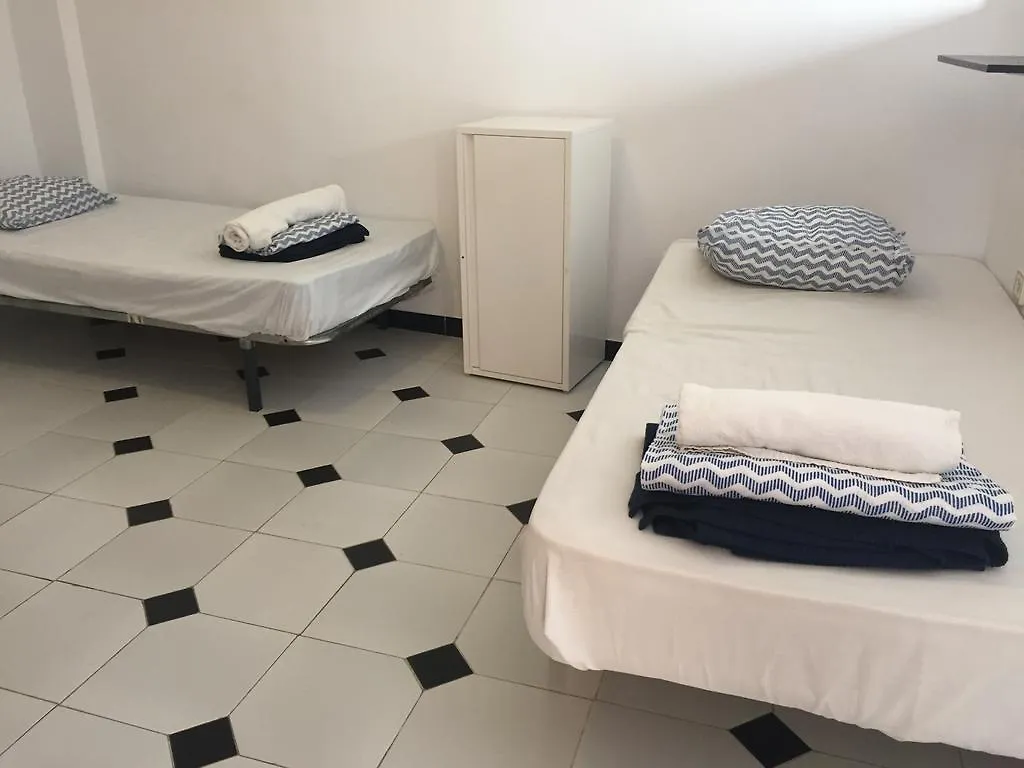 Easy Nerja Hostel